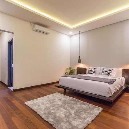 Villa Azura Семиняк Екстериор снимка