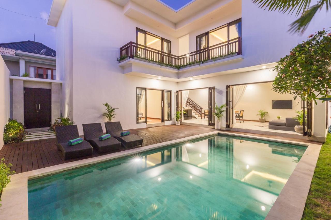 Villa Azura Семиняк Екстериор снимка